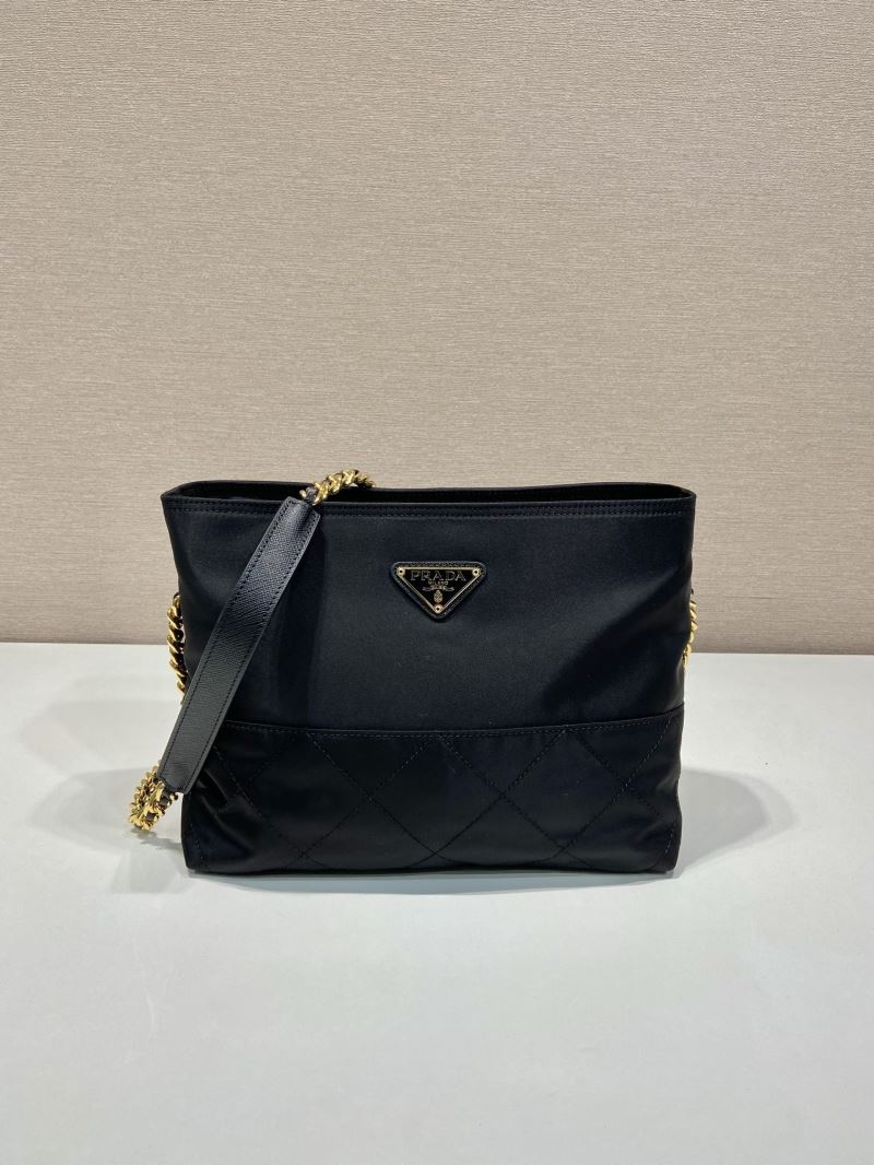 Pra*a tote bags